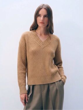 NWT NakedCashmere Classic V-Neck Ribbed Sweater in Camel